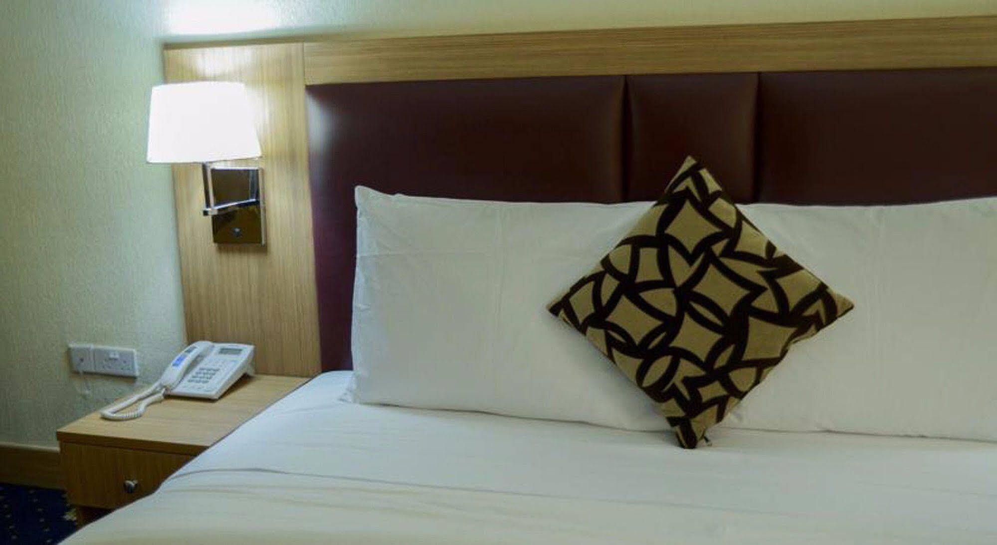Cubana Suites Mobushipe Exterior photo