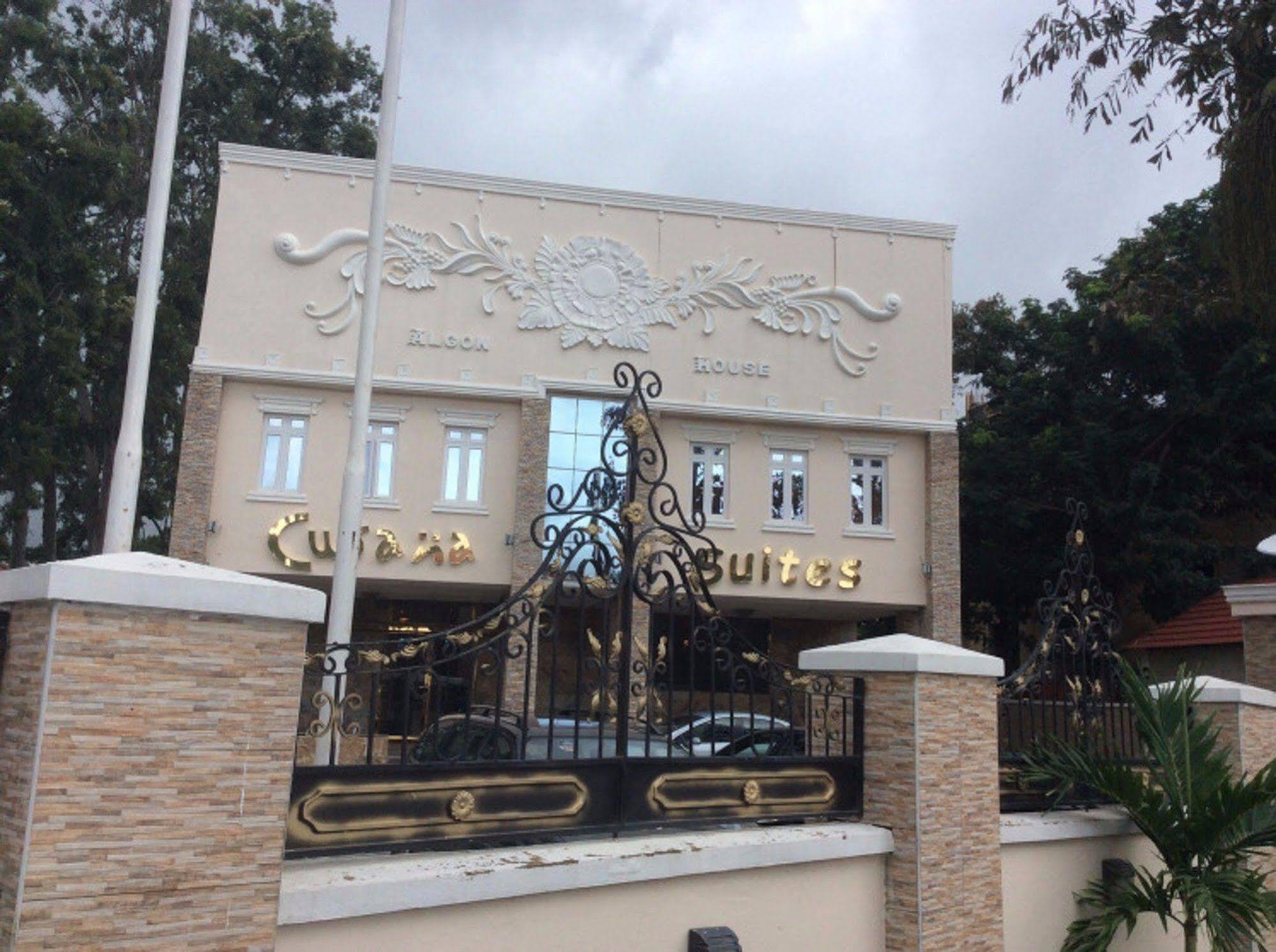 Cubana Suites Mobushipe Exterior photo